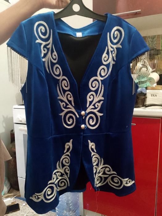 Продам национальный костюмы