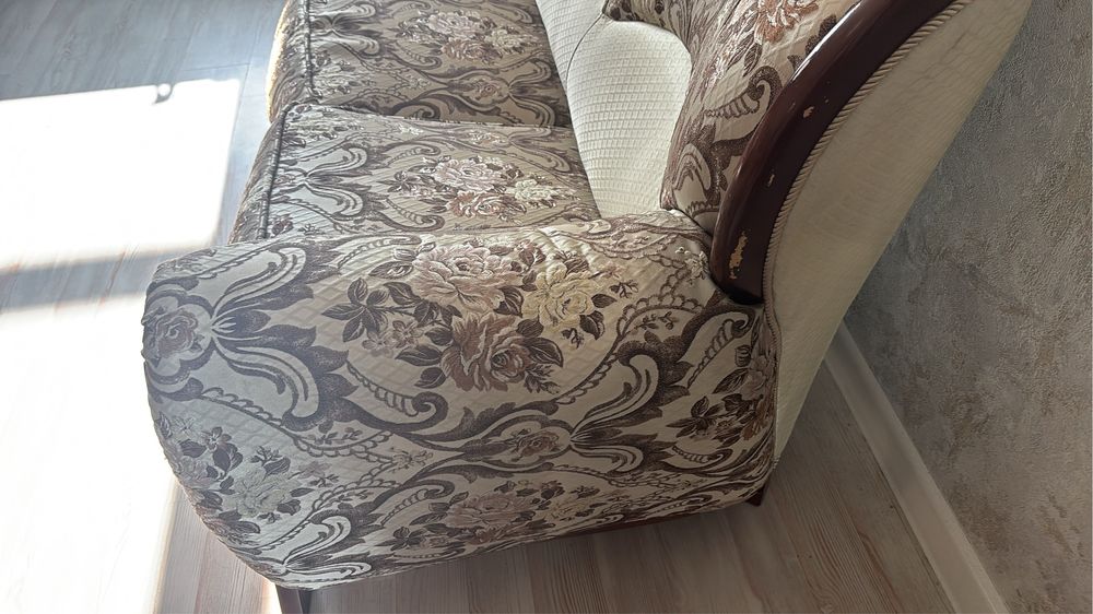 Диван в отличном состоянии