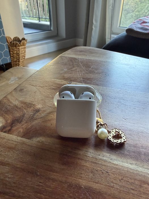 Apple Airpods 2