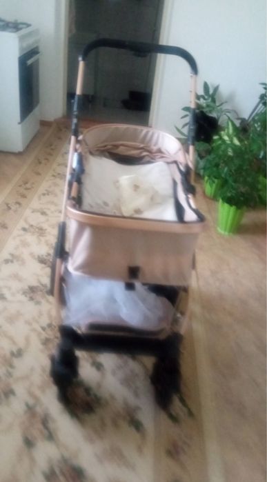 Детская коляска хорошая