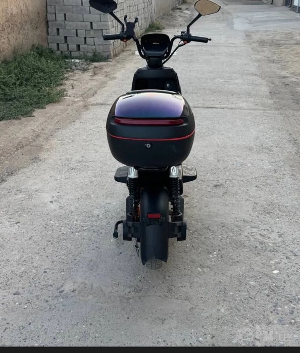Juda zoʻr Elektra Skutir sotiladi