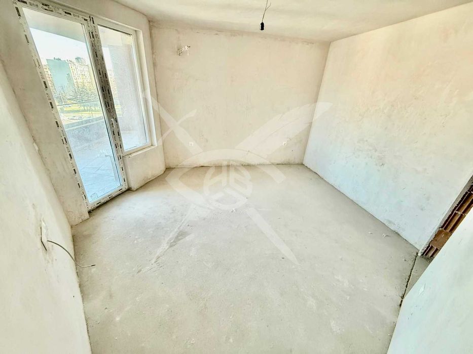 Продава се Тристаен апартамент в Бургас, Славейков - 120 кв.м за 872 €/кв.м - Снимка #4