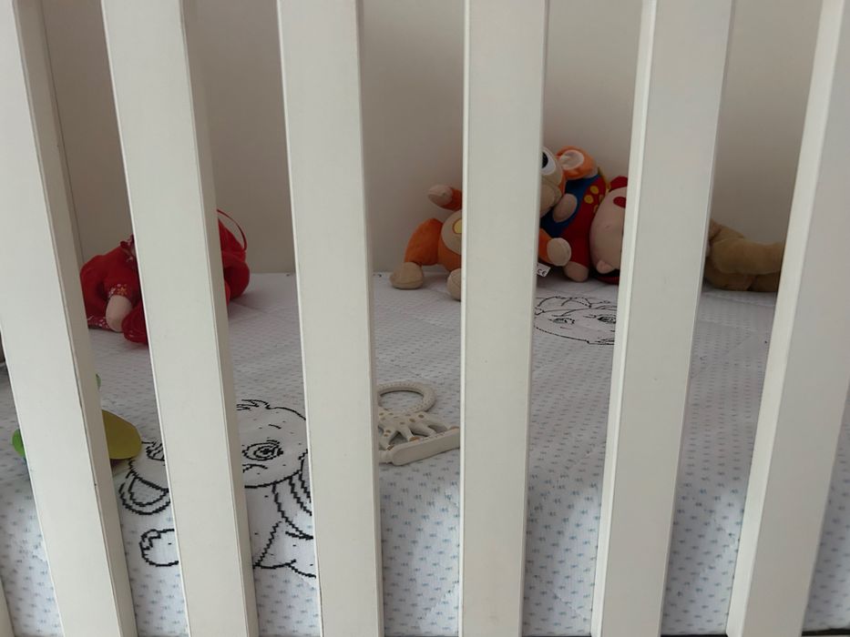 Pătuț pentru bebeluși și copii