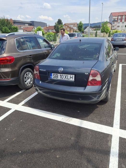 Vând vw passat 1.6