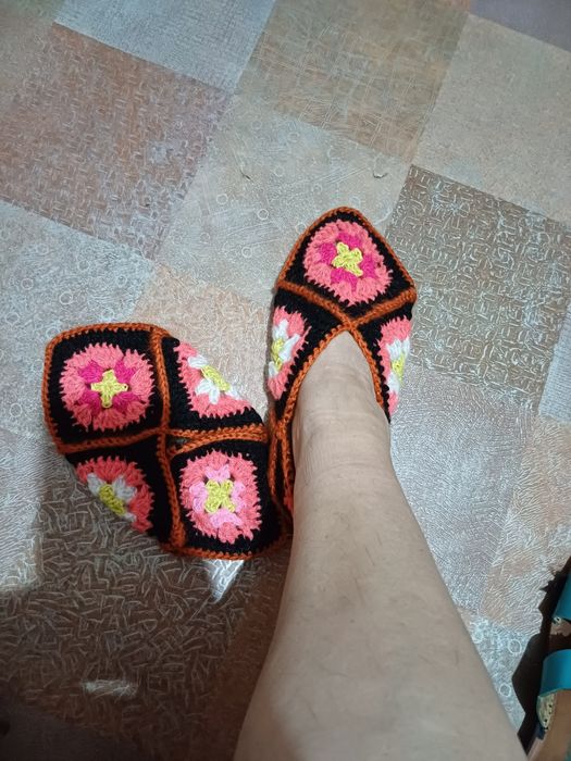 Продам тапочки ручной работы