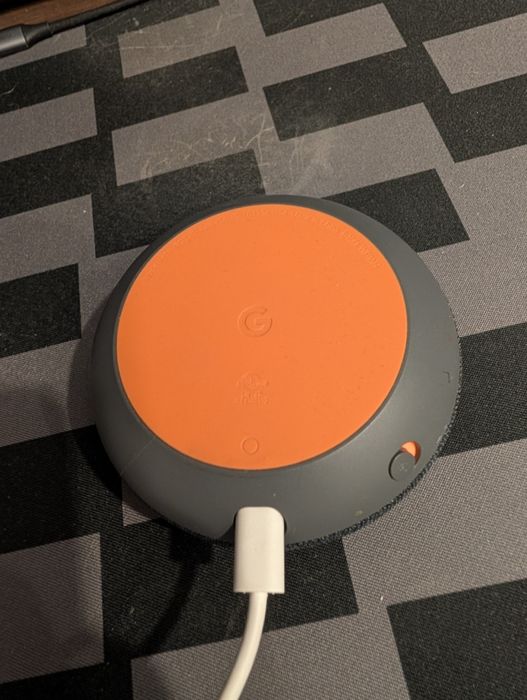 Boxa inteligenta Google Home mini