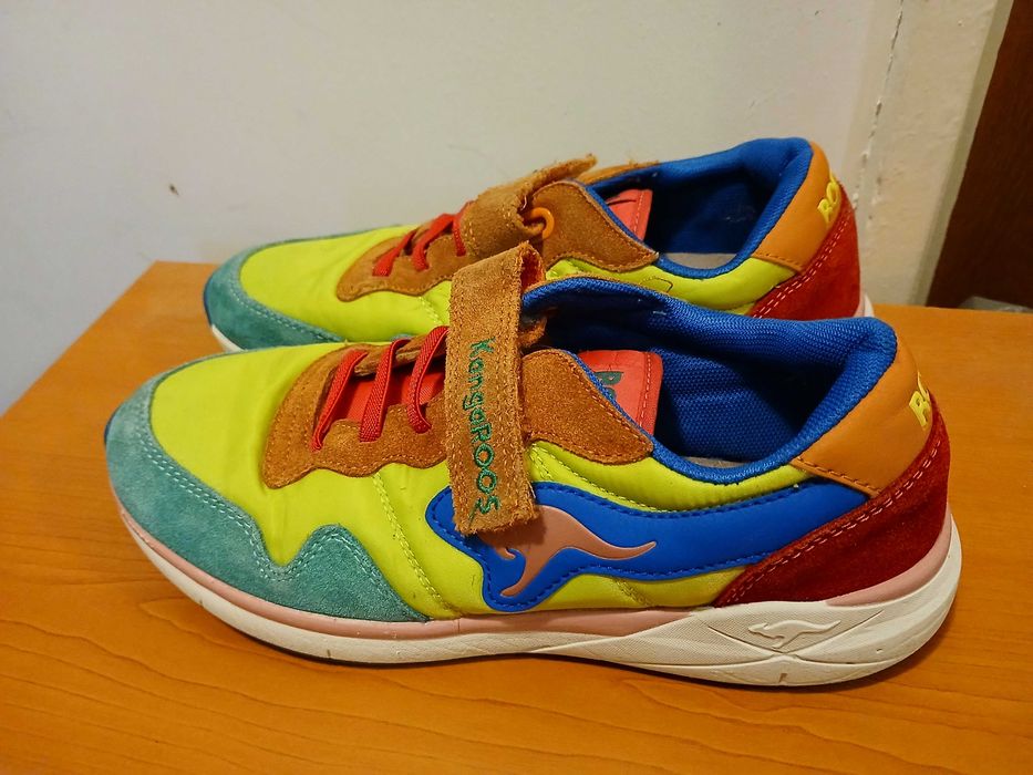 Vand adidasi KangoRoos, marime 38, pret 70 lei