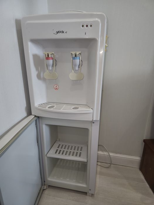 Продам кулер для воды