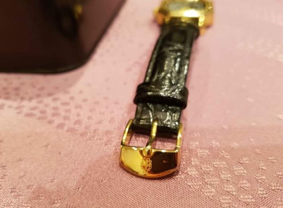 Луксозен часовник Burgmeister