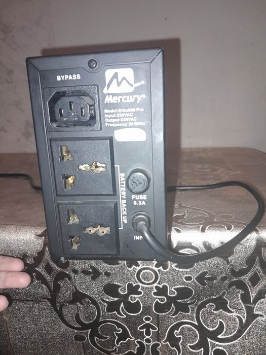 Блок без перебойного питания.