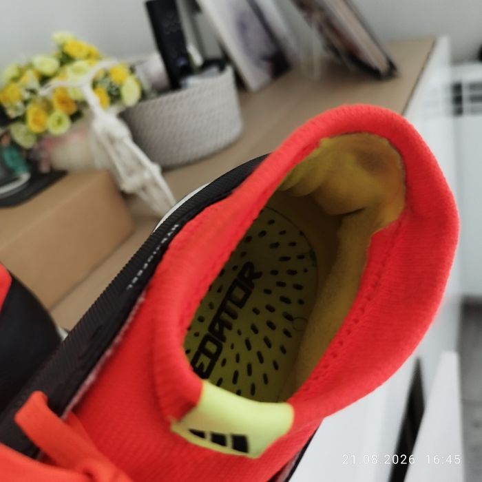 Сороконожки Adidas 39р. б/у
