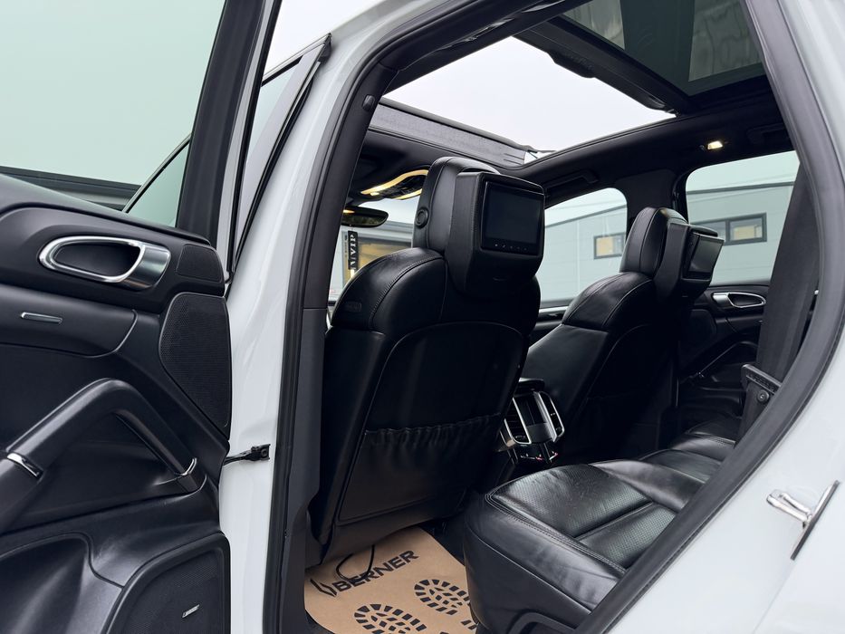 Porsche Cayenne Paket GTS TURBO 3.0D 245 CP 2012 Impecabil