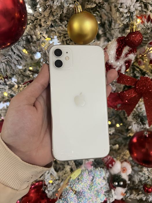 Продам IPhone 11 128гб