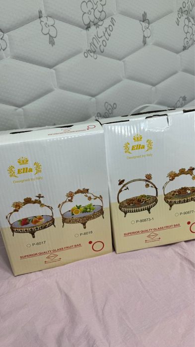 Продам тортницы новые