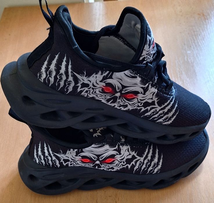 Маратонки, 41 номер