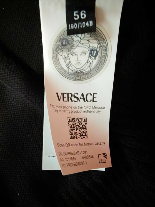 VERSACE оригинален памучен пуловер разм.56