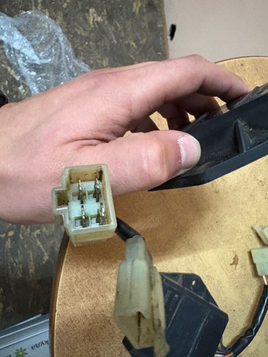 Комутатор Suzuki gs500