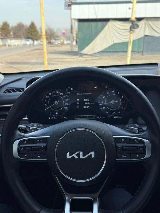 Kia k 5  Full pazitsiyasi 2024