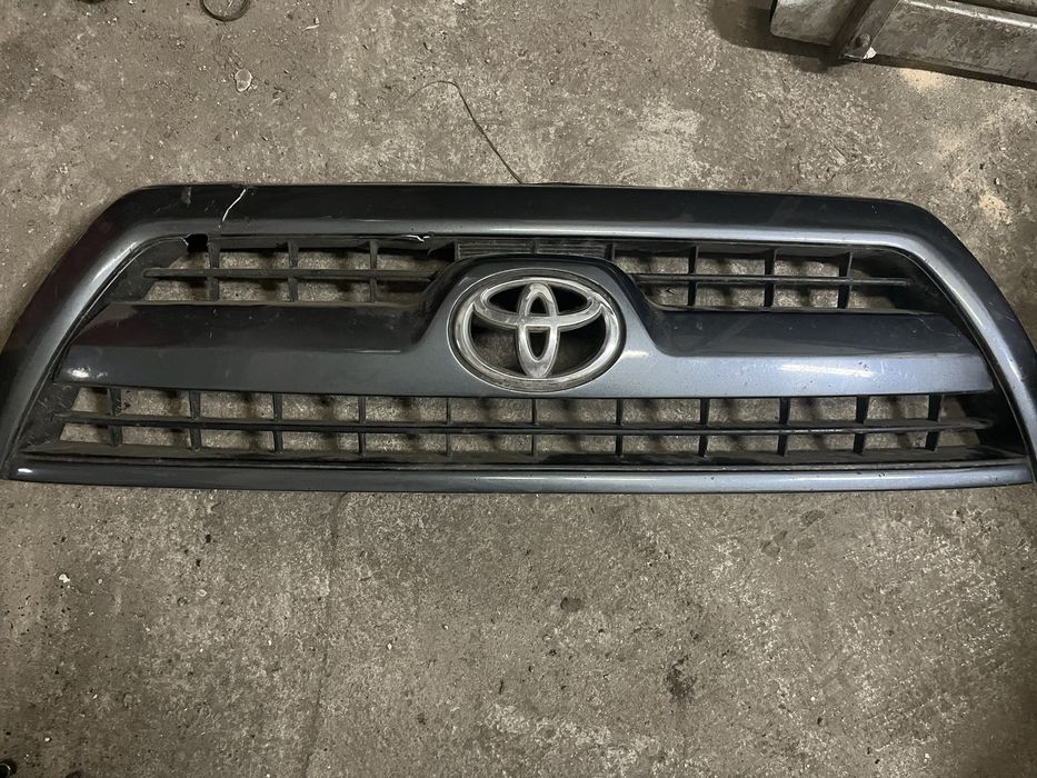 Запчасти на toyota 4runner