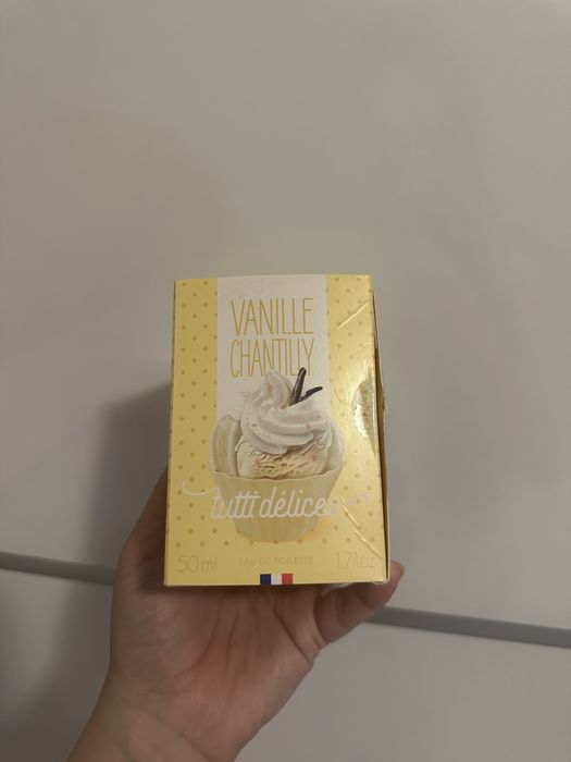 Тоалетна вода за жени Vanilla Whipped, аромат на ванилова сметана / ванилия и сметана, 50 ml с кутия, парфюм