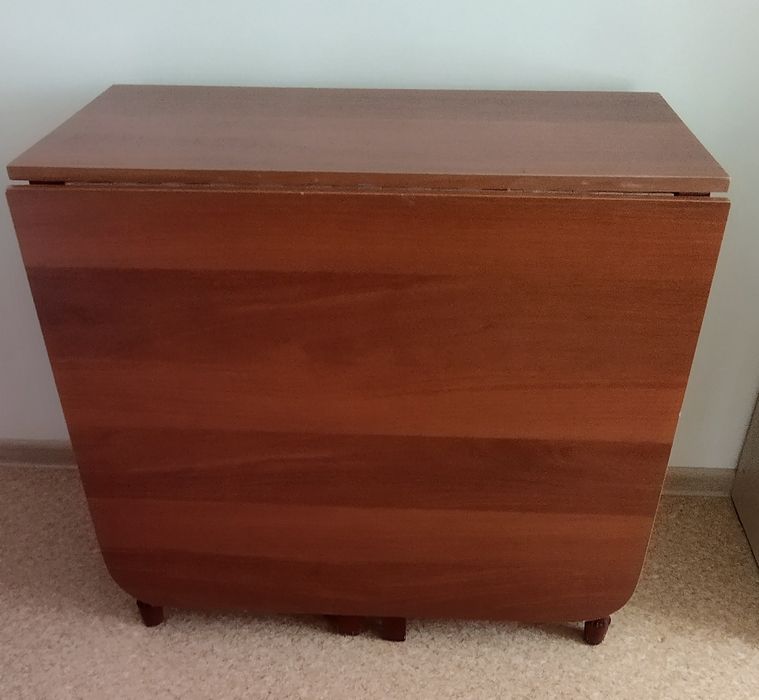 Стол  -    книжка