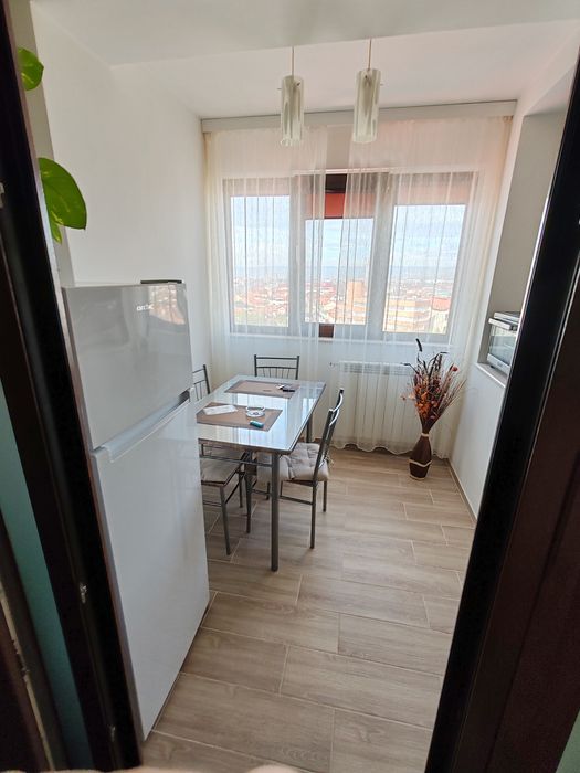 Vând apartament cu o camera