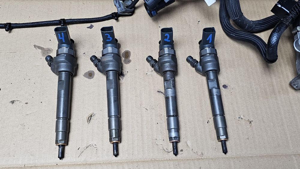 Помпа и дюзи бмв н47д20ц n47d20c гнп gnp 143 кс bmw