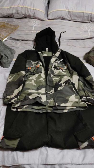 Спортивный костюм утепленный