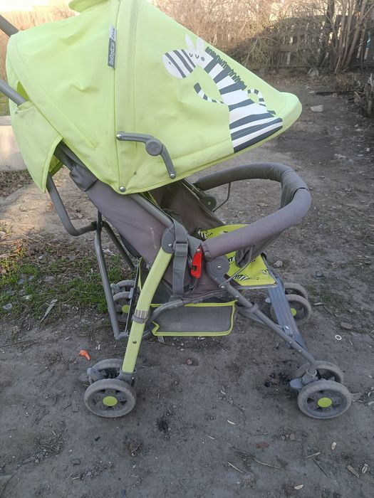 Продам прогулочную коляску