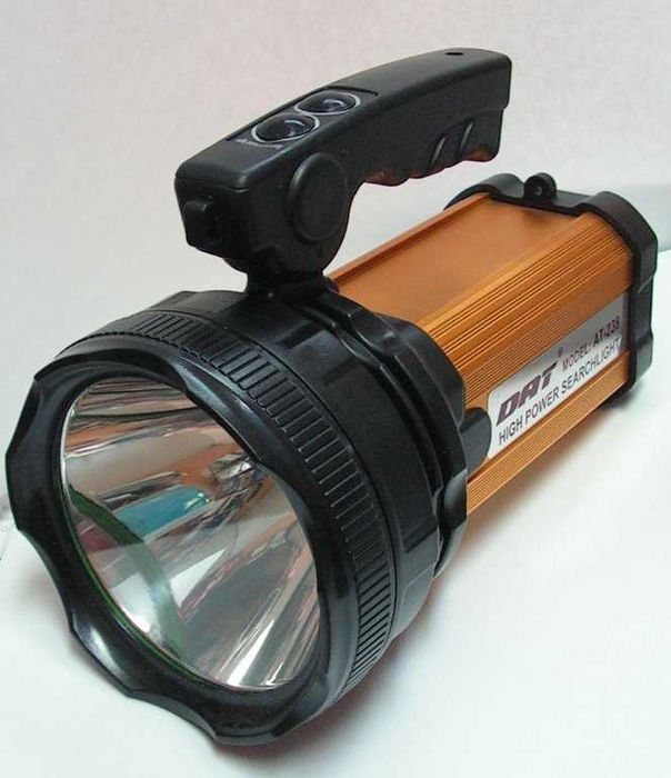 Мощен метален водоустойчив охранителен Фенер DAT AT-238