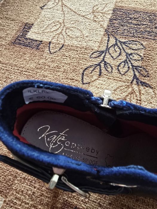 Обувки на висок ток