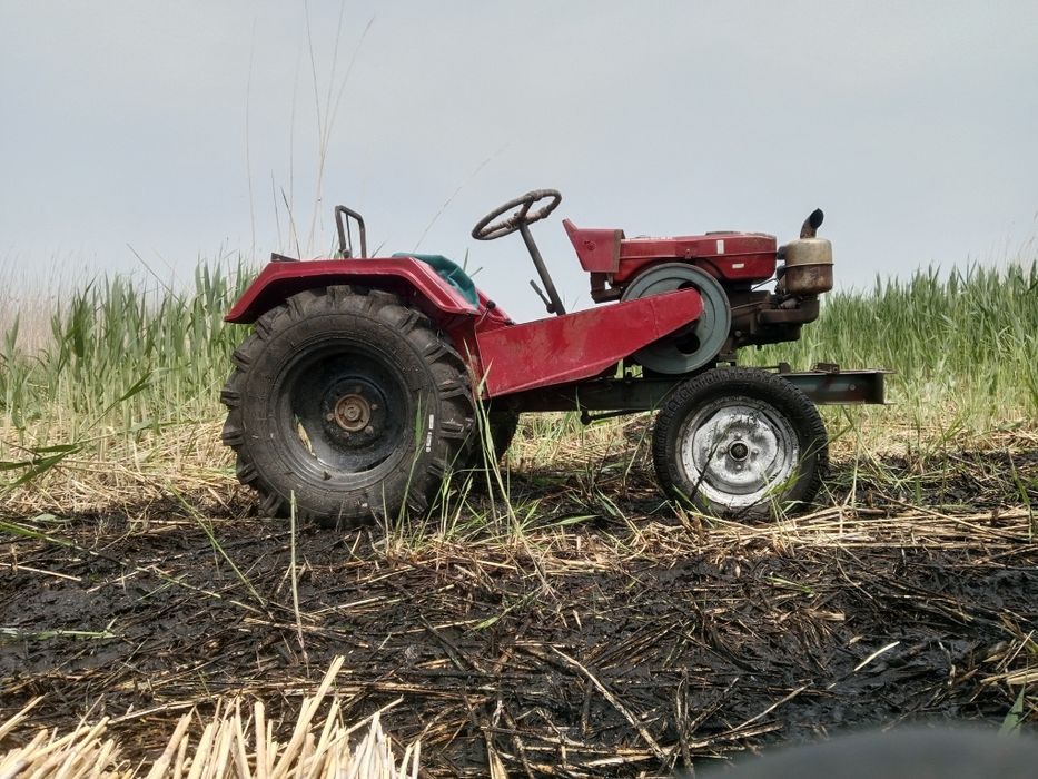 Трактор на нахаду