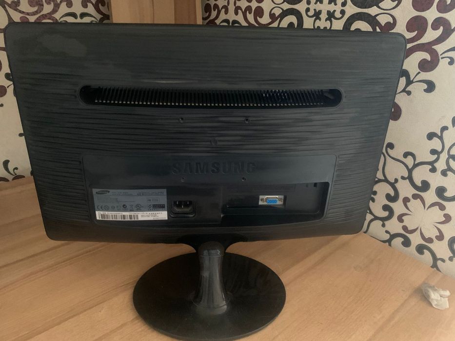 монитор Samsung SyncMaster B1930 
Продаю лч