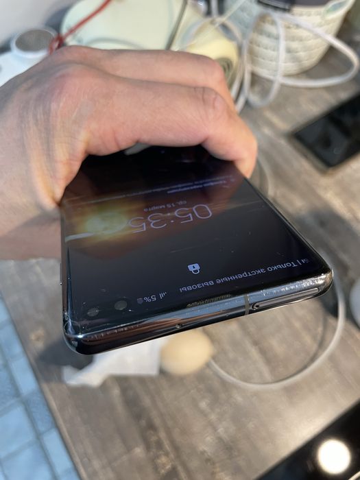 SAMSUNG Galaxy S10 Plus