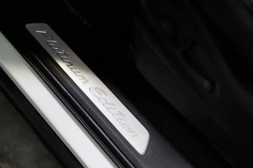 Porsche Cayenne E-Hybrid Platinum Editon