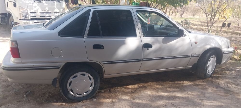 Neksiya 1 moshinasi sotiladi,holati ideal ,yili 2007 ,mator dons super