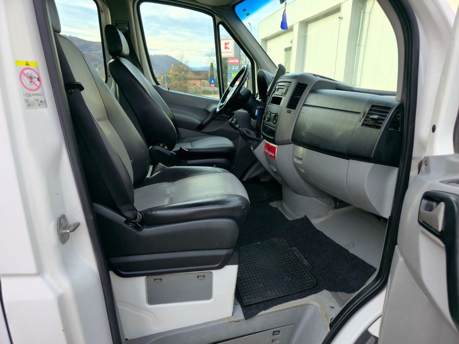 Volkswagen Crafter Doka 7 locuri 2.0 tdi 140 cp