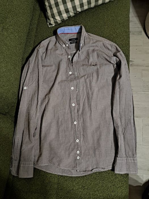 Риза мъжка в кафяво