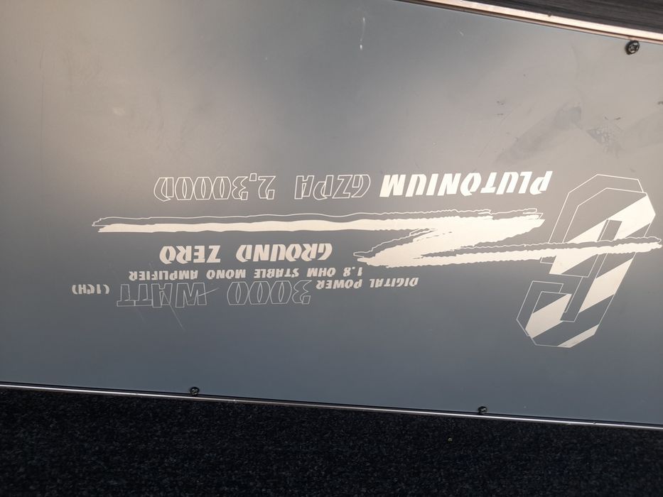Subwoofer auto Hifonics Goliath 2400 w rms și Ground zero Plutonium GZ