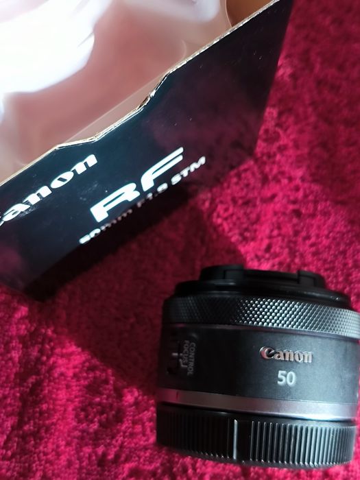 Canon RF 50mm F1.8