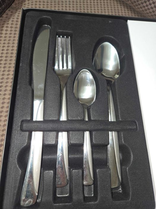 Прибори за хранене 24 бр