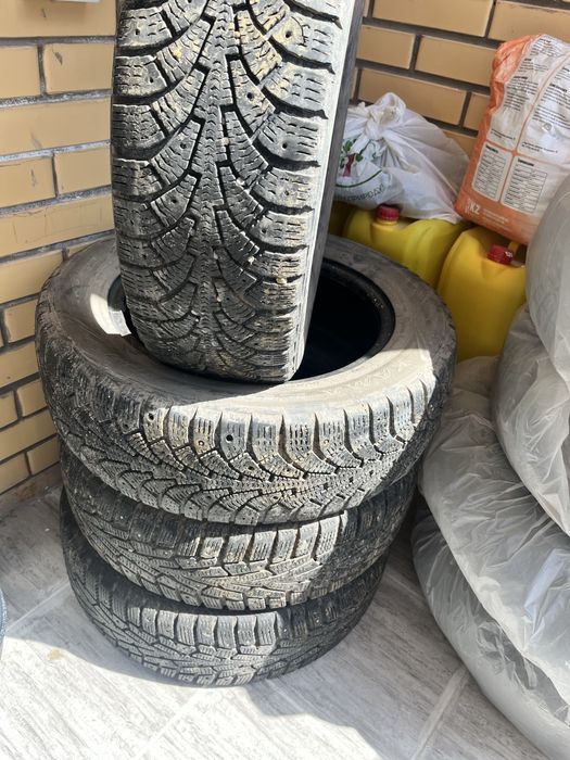 Продам Зимние шины б/у