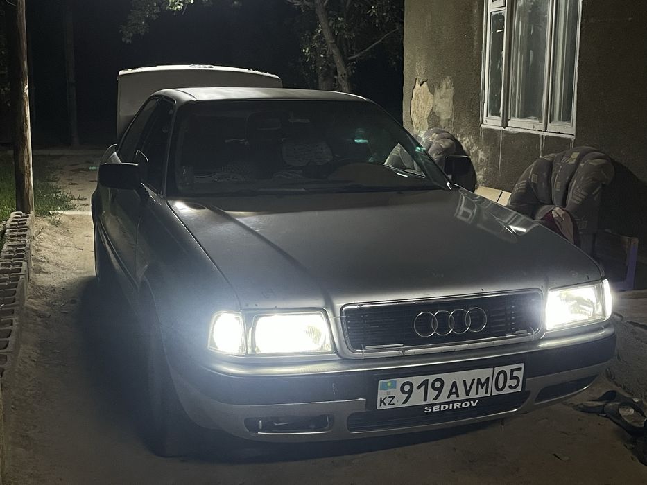 продам Ауди 80 б4