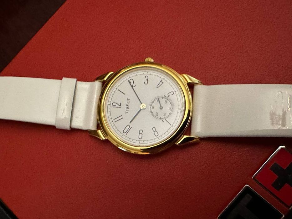 Наручные женские часы Tissot