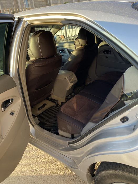 Toyota camry 45 LE