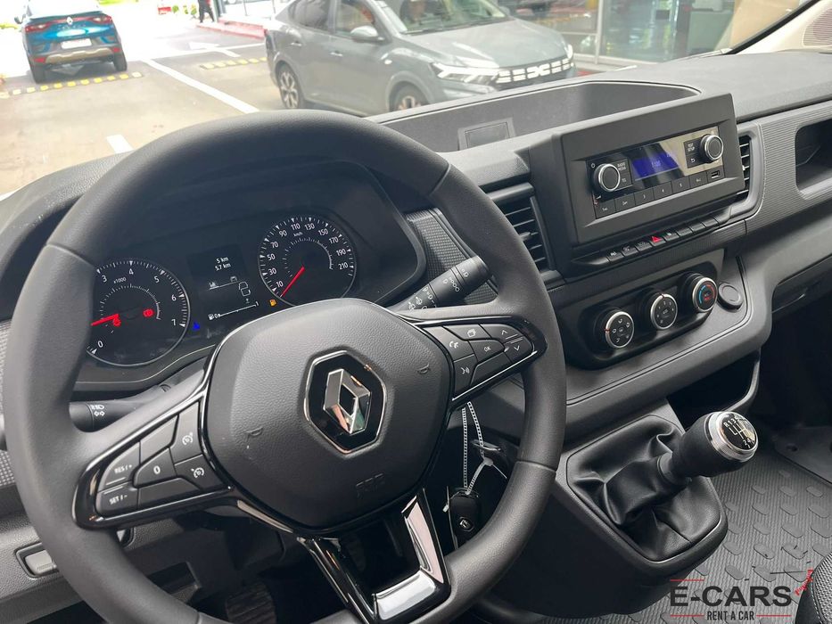 Inchiriere auto microbuz 8+1 locuri | Închirieri 7,8 & 9 locuri | RENT