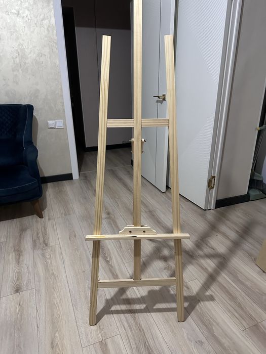 Продам мольберт с планшетом