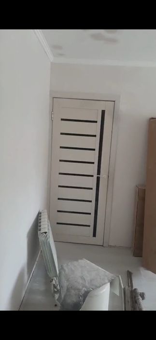 Меж комнатные двери
