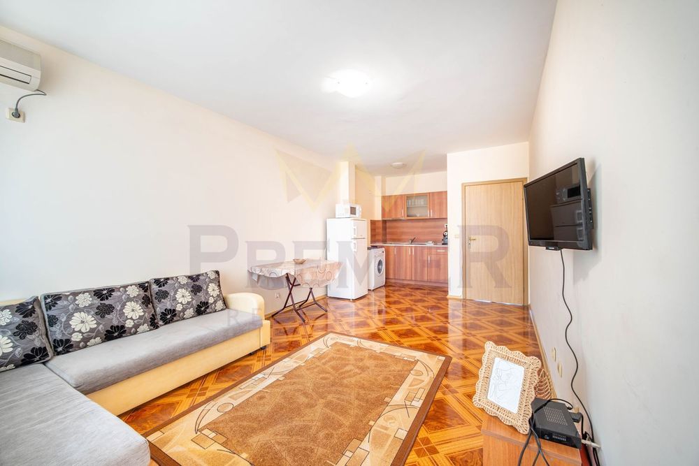 Продава се Двустаен апартамент в к.к. Слънчев бряг - 57 кв.м за 1364 €/кв.м - Снимка #1