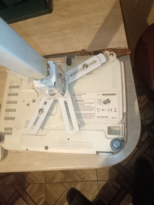 Проектор Epson EB X11 протативный (с экраном)